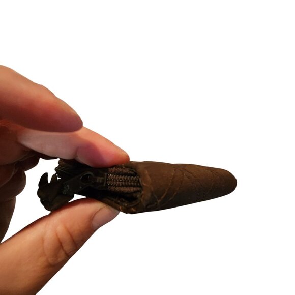 Vera Bradley Quilted Brown Wallet With Snap & Zip Closure - Picture 4 of 7